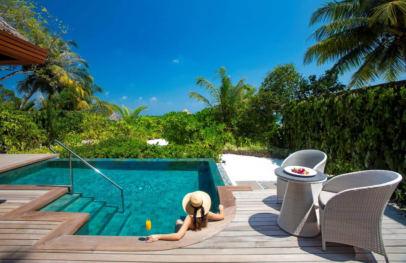 rooms-baros-suite-with-private-pool