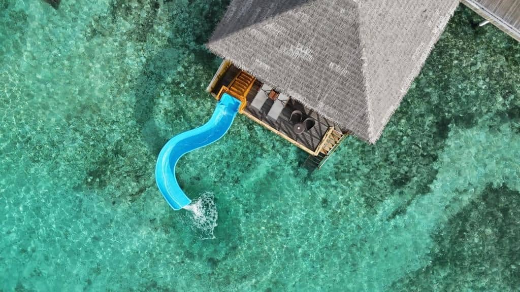 rooms-lagoon-suite-with-slide