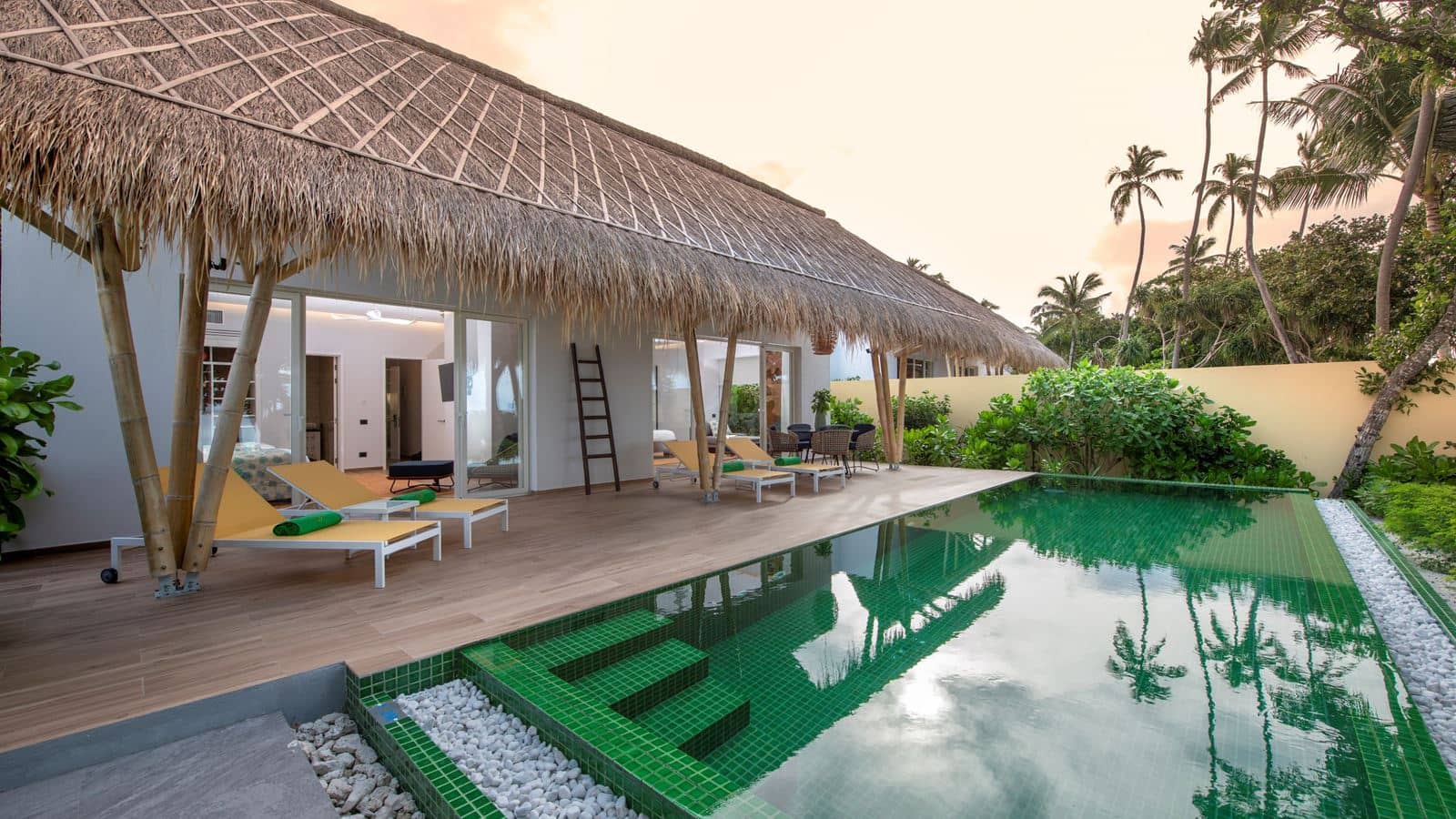 rooms-family-beach-villa-with-pool2-bedrooms