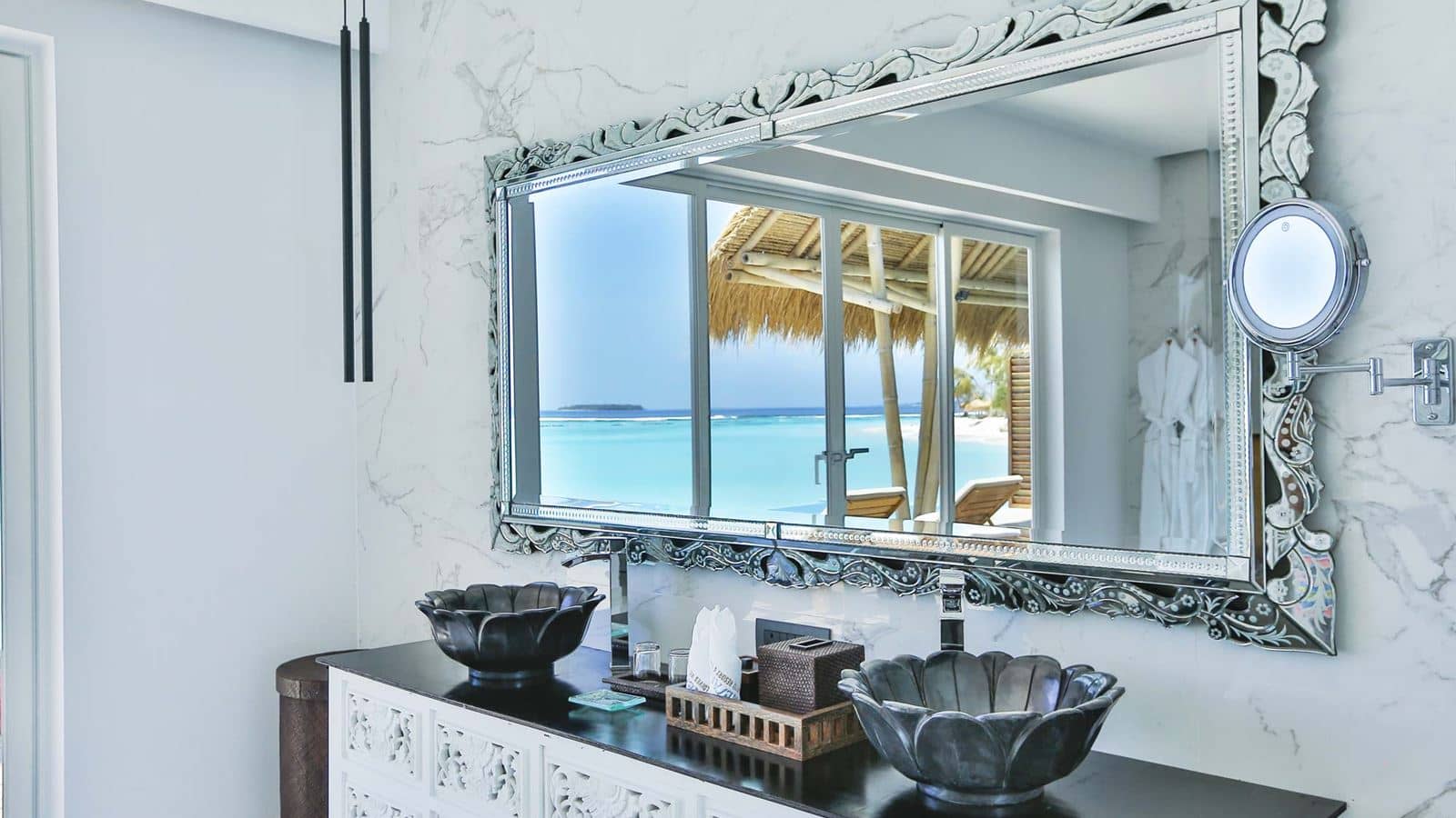 rooms-water-villa-with-pool