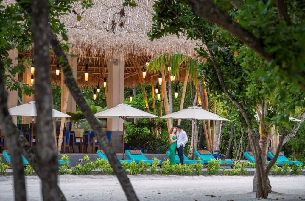 restaurants-aqua-buffet-restaurant