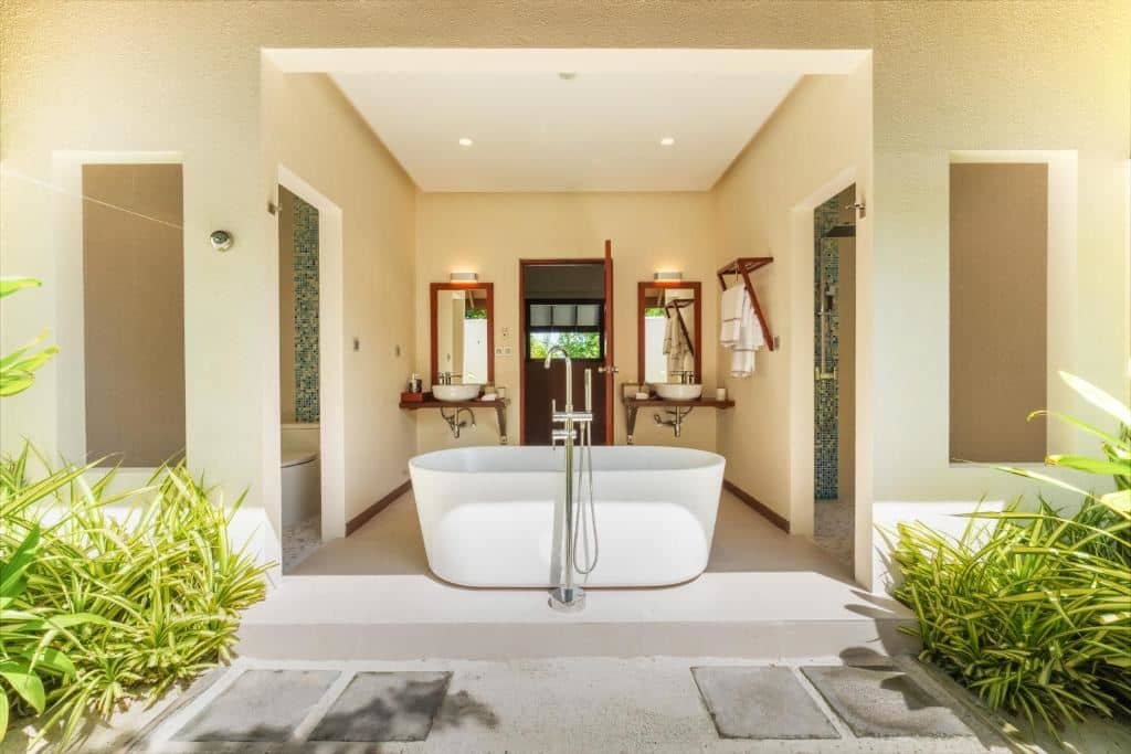rooms-beach-villa