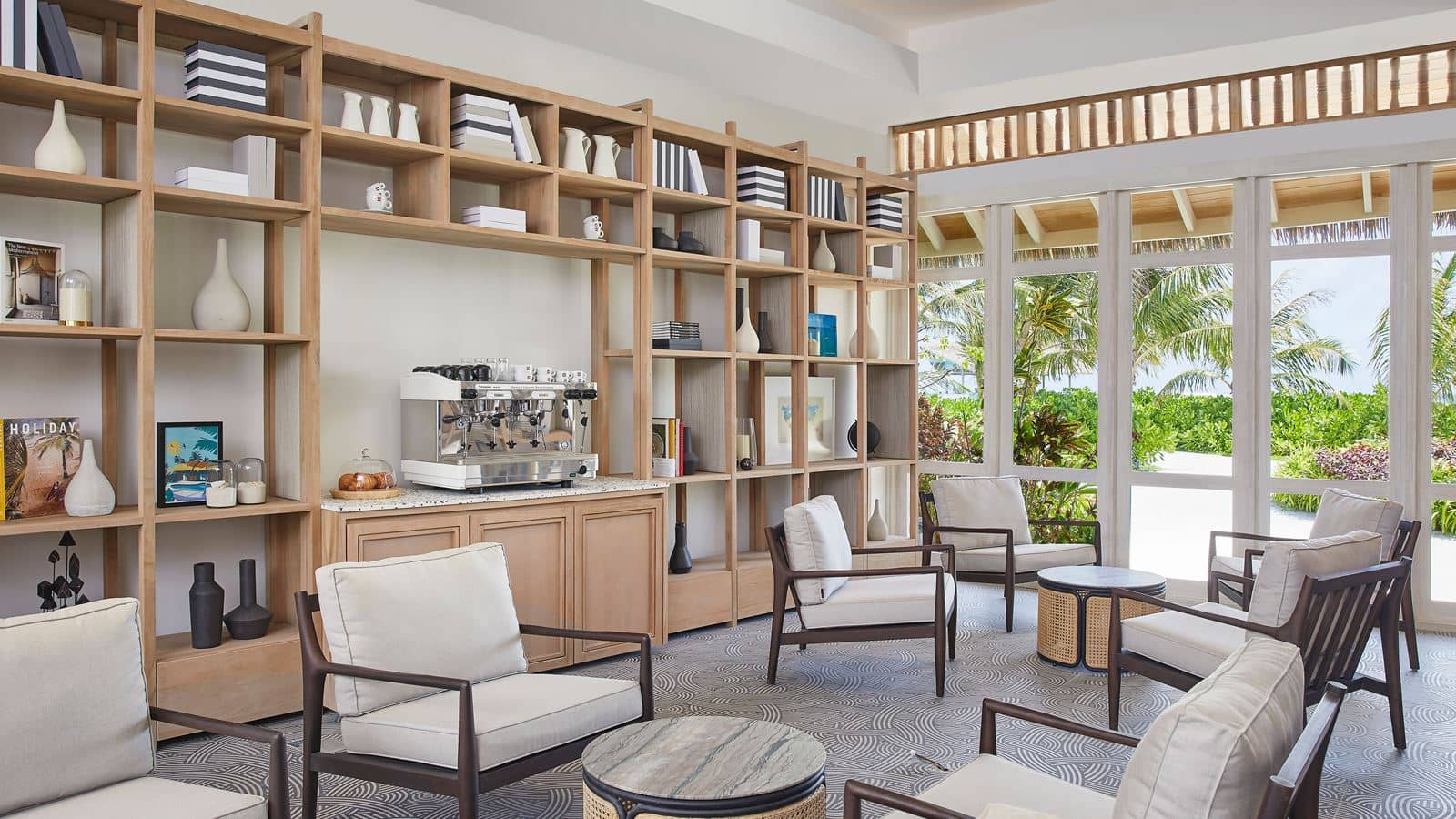 restaurants-le-meridien-hub--latitude