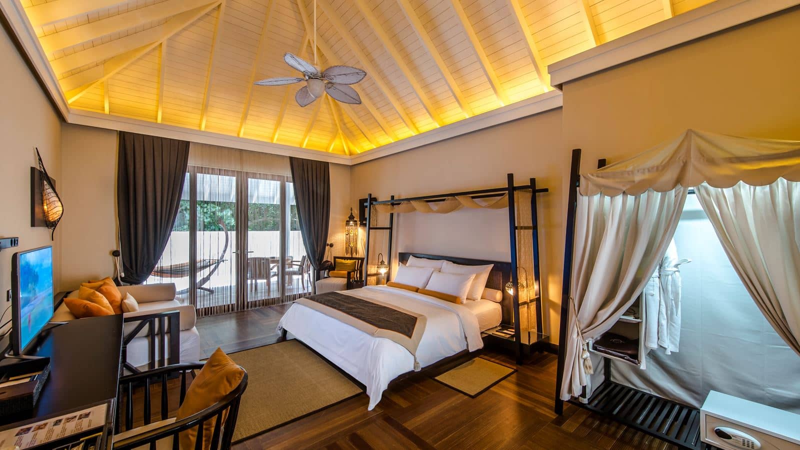 rooms-garden-villa