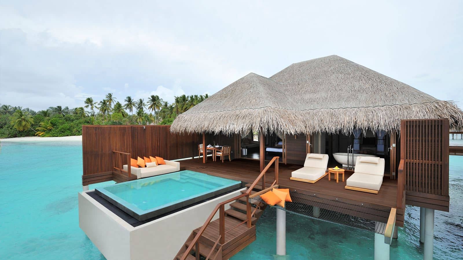 rooms-ocean-villa-with-pool