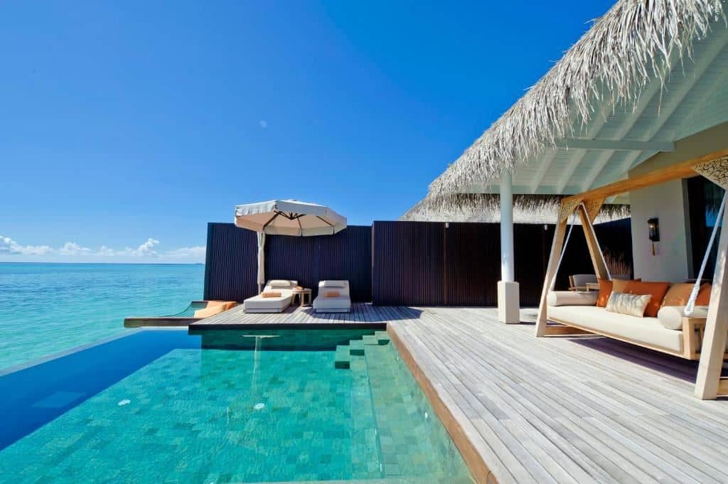 rooms-sunset-lagoon-suite-with-pool