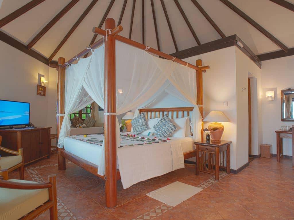rooms-lagoon-villa-with-plunge-pool