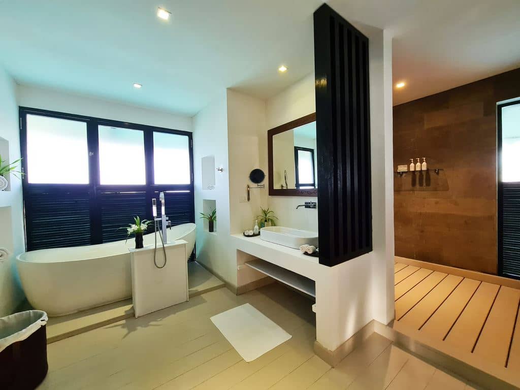 rooms-water-villa-with-plunge-pool