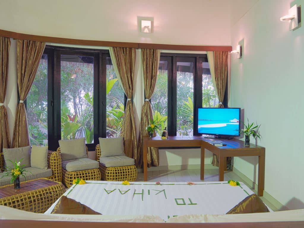 rooms-maldivian-suite-with-private-pool