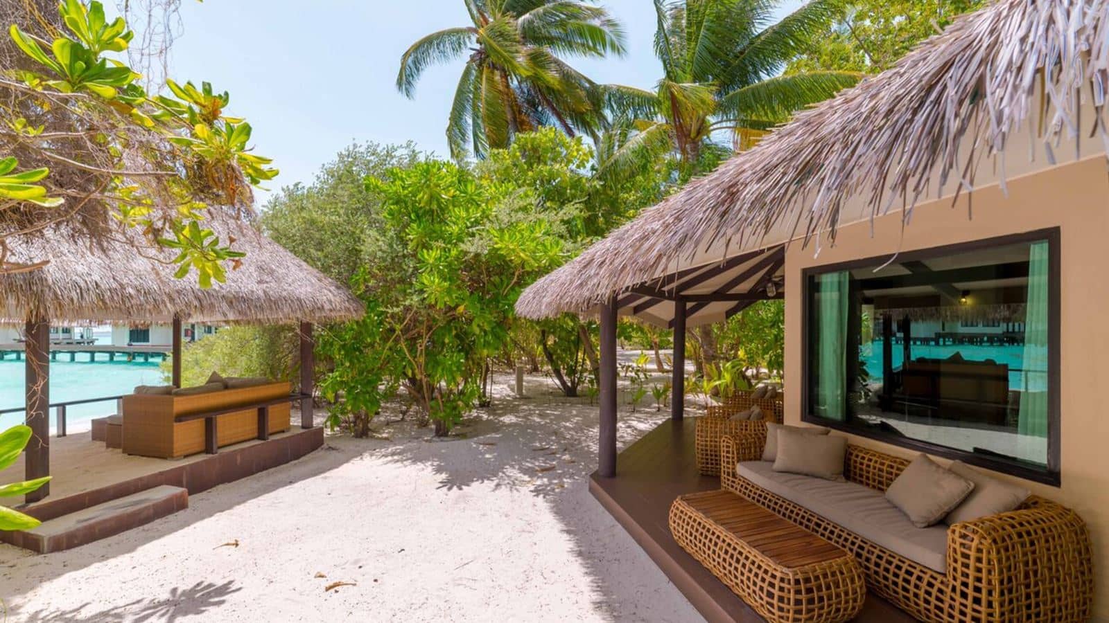 rooms-lagoon-prestige-pavilion-beach-villa
