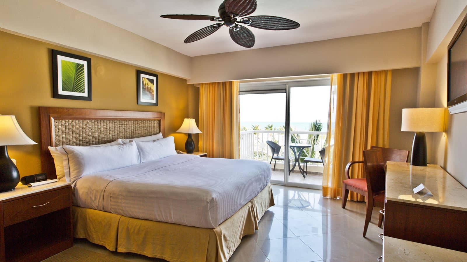 rooms-superior-room-ocean-front-single-use