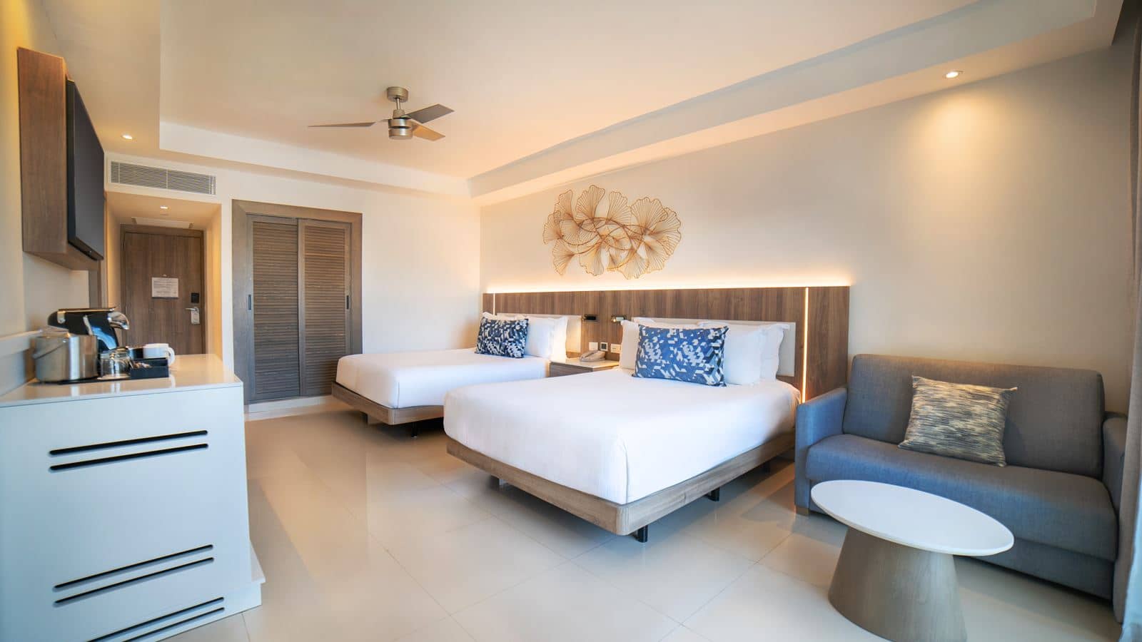 rooms-luxury-ocean-view-room-diamond-club
