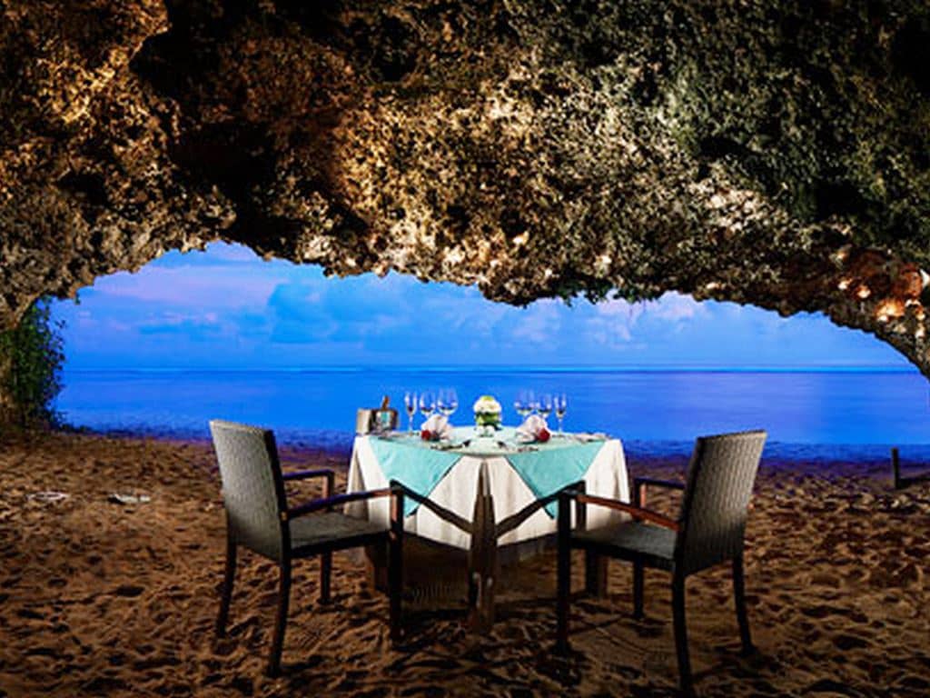 restaurants-beach