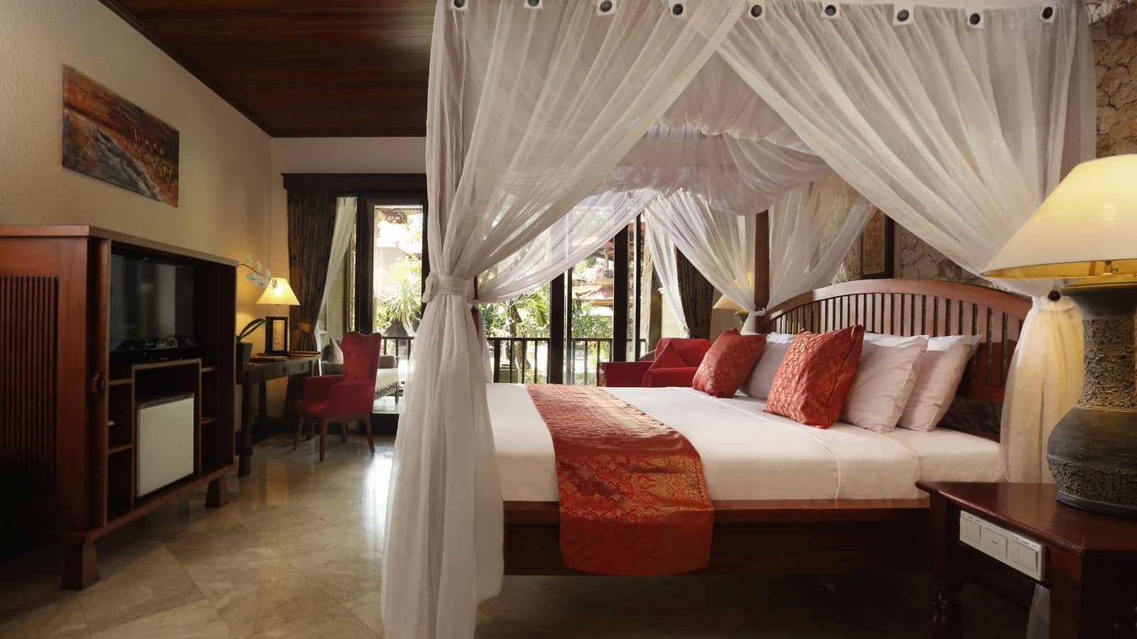 rooms-royal-room