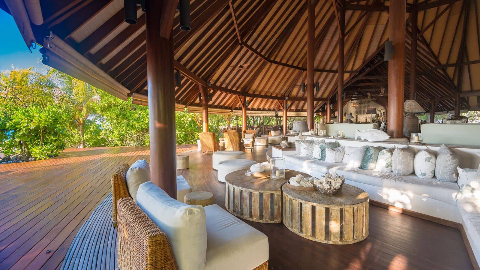 restaurants-lounge