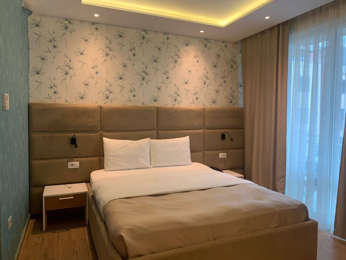 rooms-singleuse-superior-room-balcony