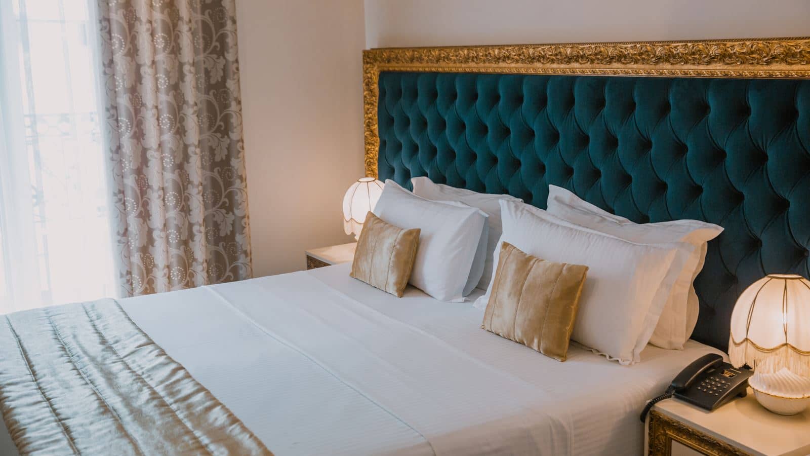 rooms-singleuse-standard-room-balcony