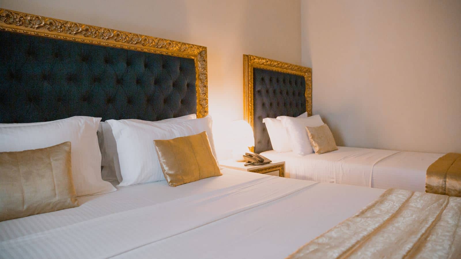 rooms-singleuse-standard-room-balcony