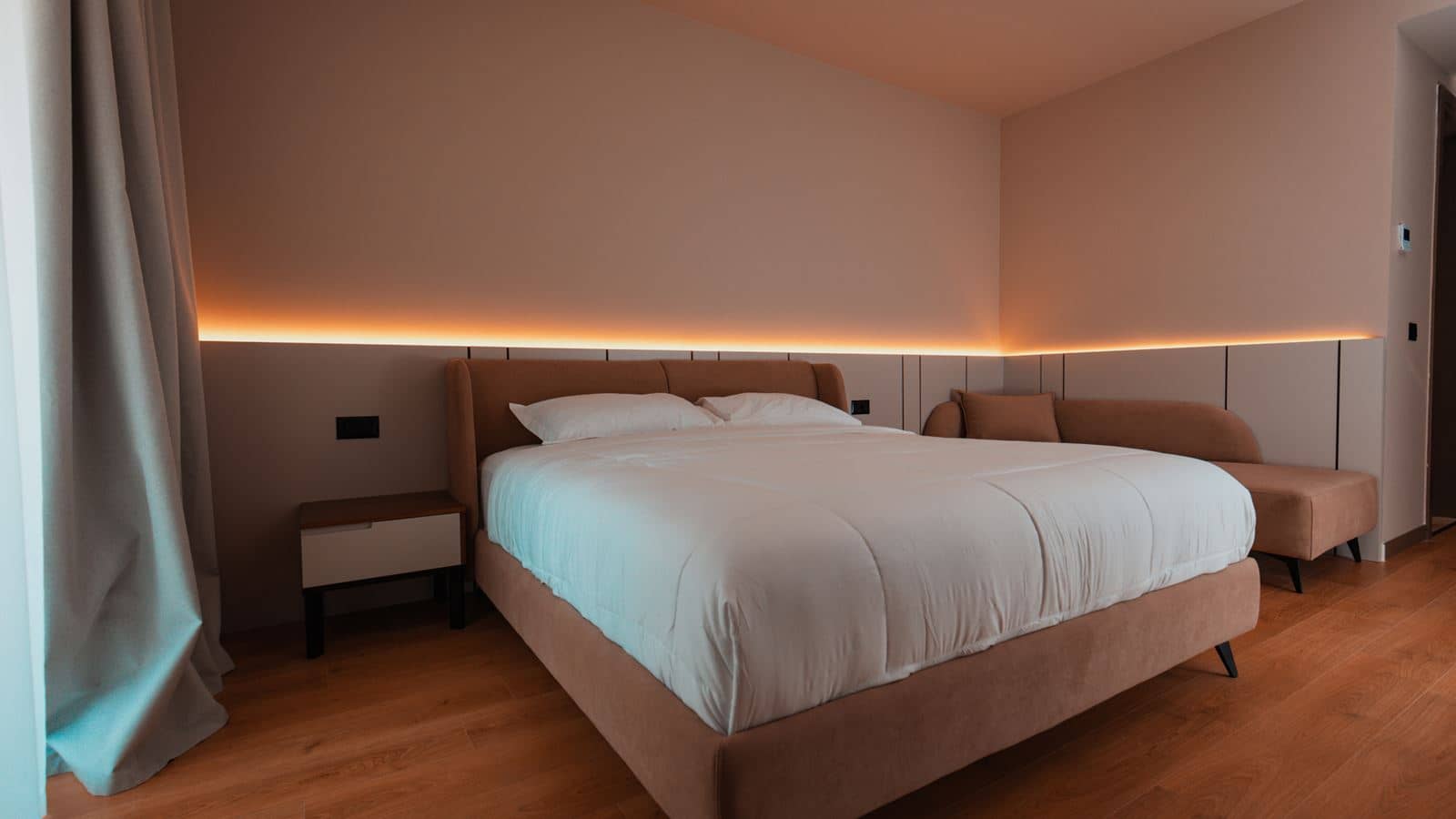 rooms-double-standard-room-balcony