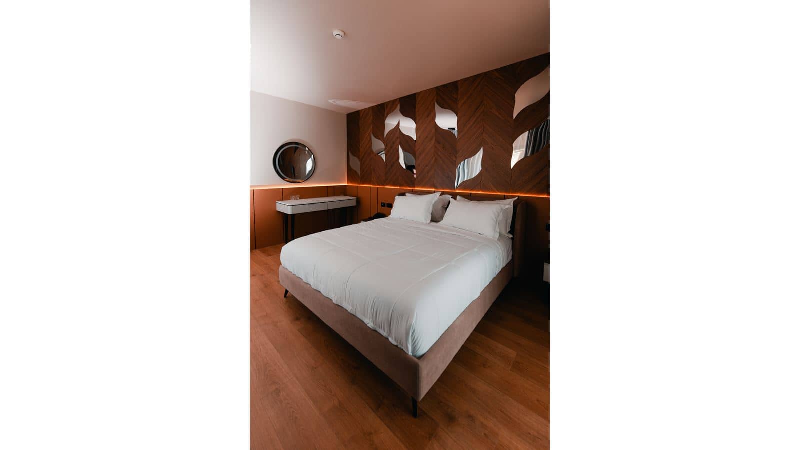 rooms-double-standard-room-balcony