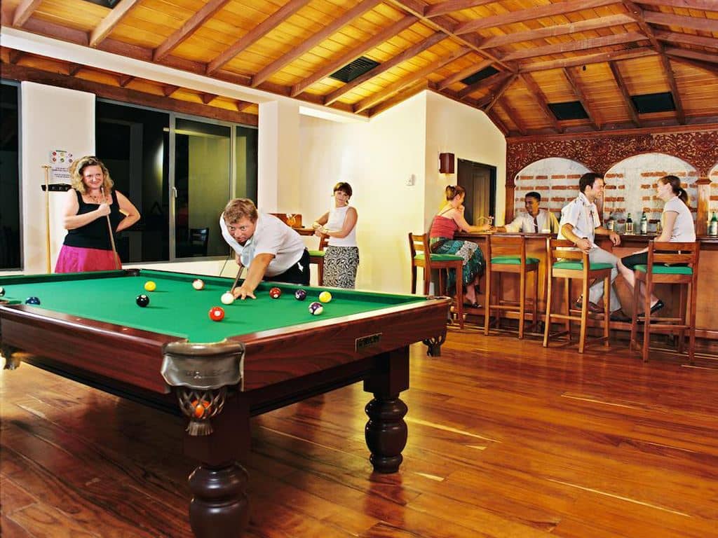 bars-resident-bar