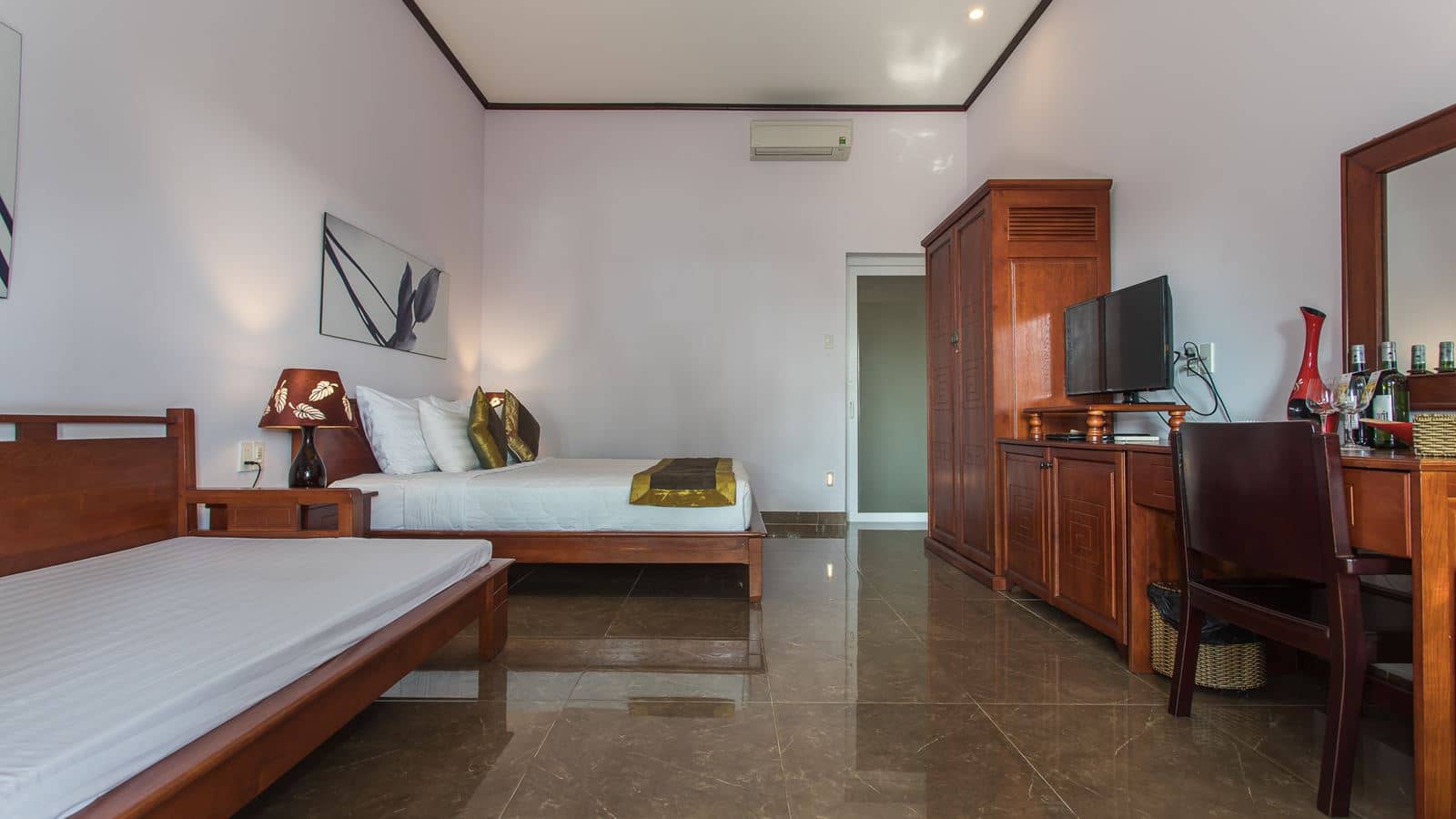 rooms-deluxe-seaview