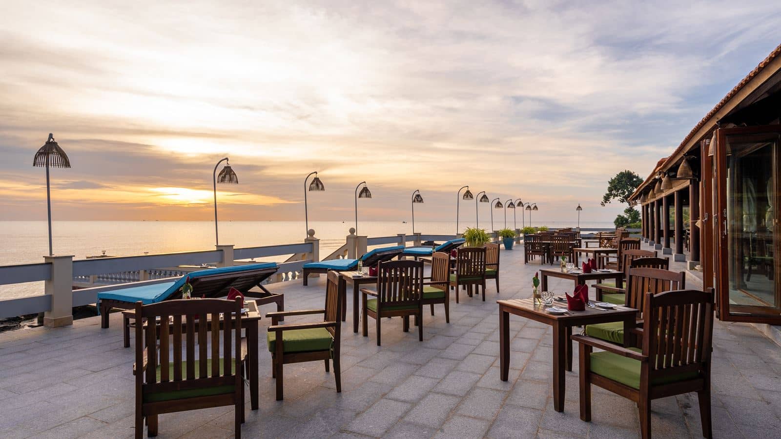 restaurants-sunset-restaurant