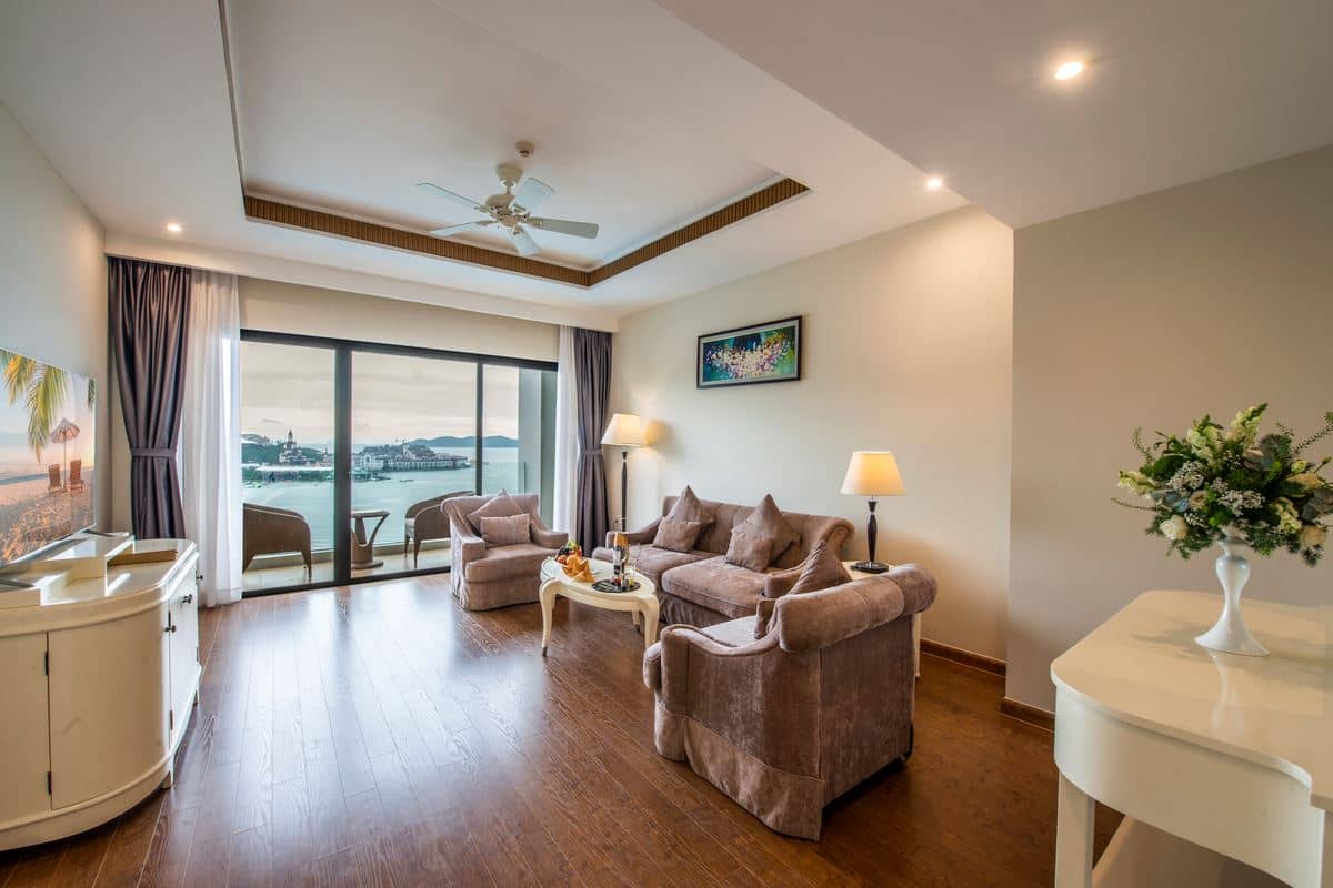 rooms-executive-suite-ocean-view-child-without-extra-bed