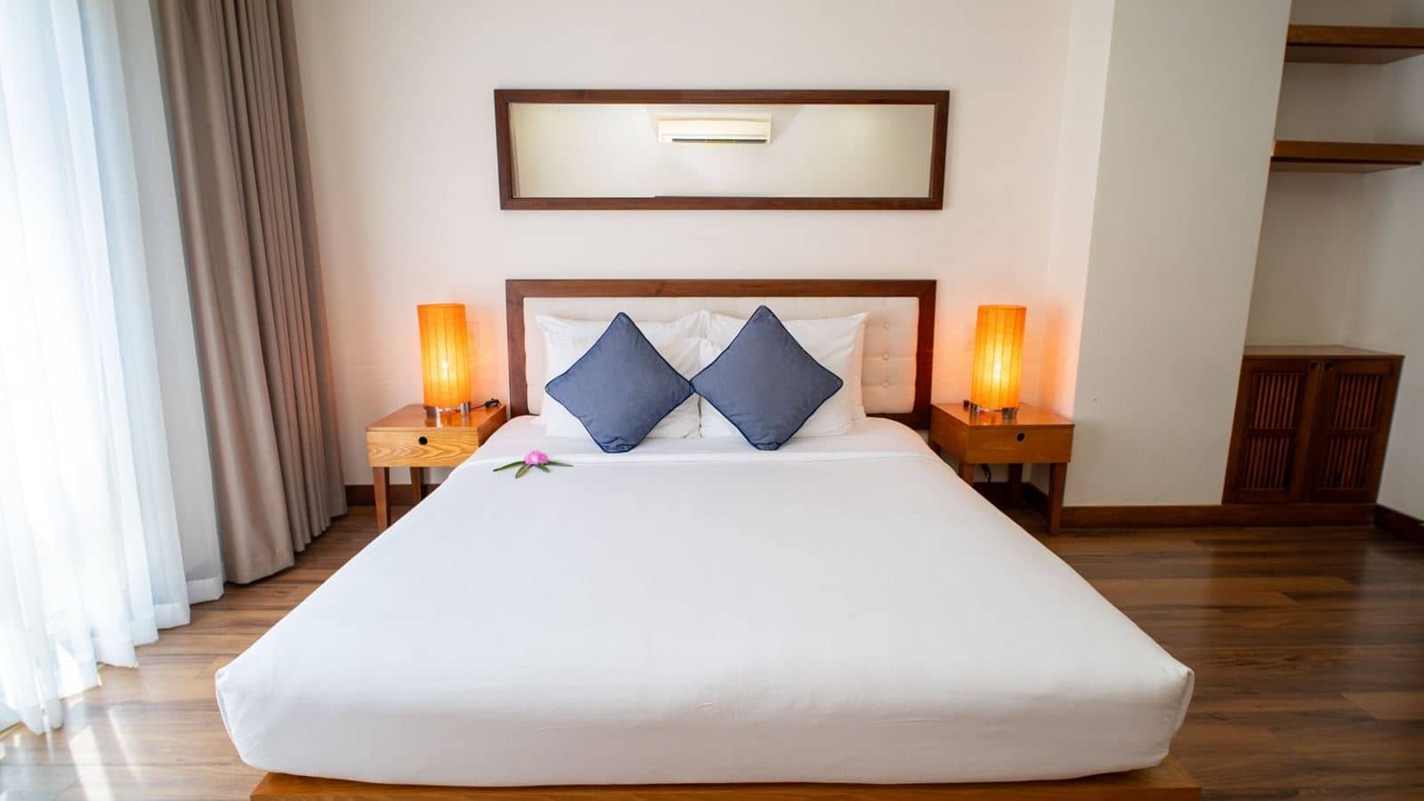 rooms-premier-superior-with-window