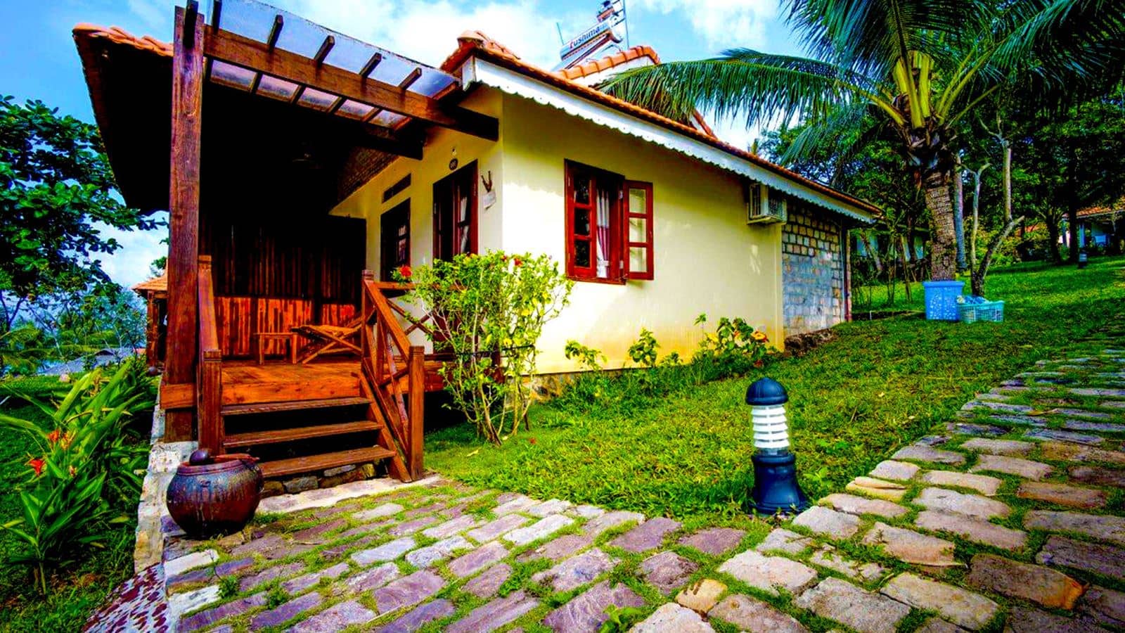 rooms-premier-bungalow-beachfront-with-terrace
