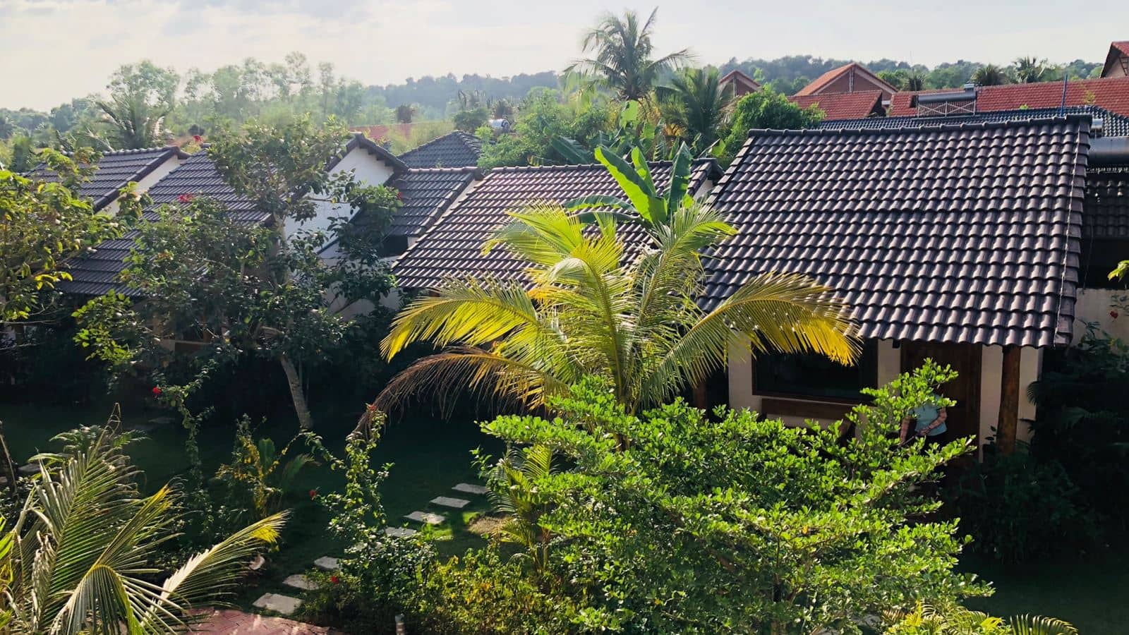 rooms-superior-triple-gardenview-with-balcony