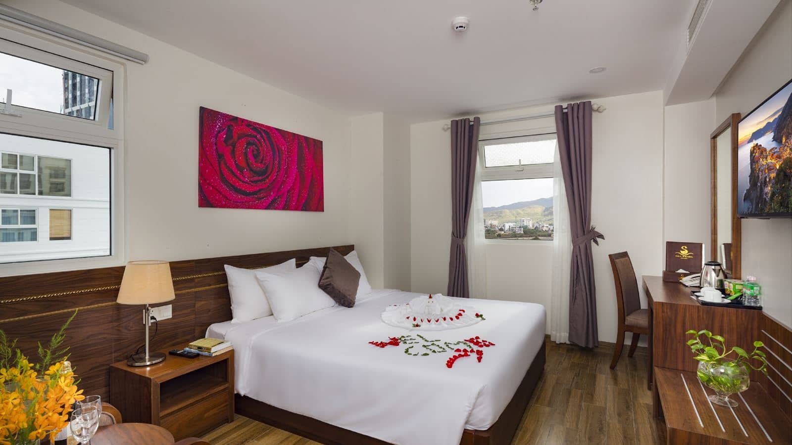 rooms-deluxe-city-view-no-extra-bed
