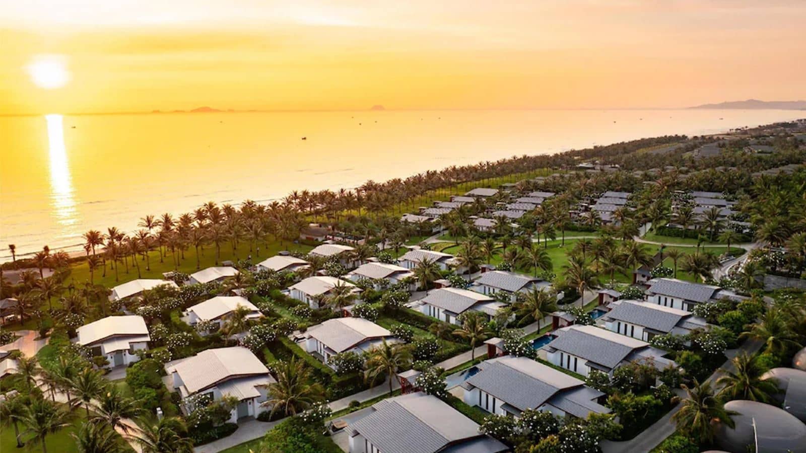 rooms-one-bedroom-pool-villa-ocean-view