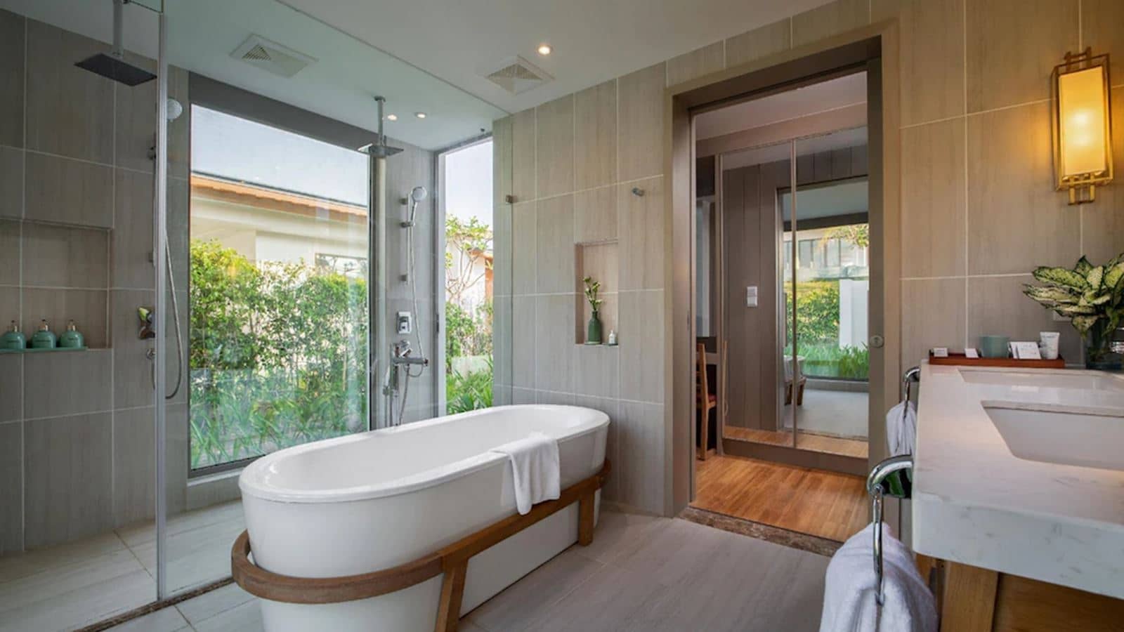 rooms-one-bedroom-pool-villa-ocean-view-child-without-extra-bed