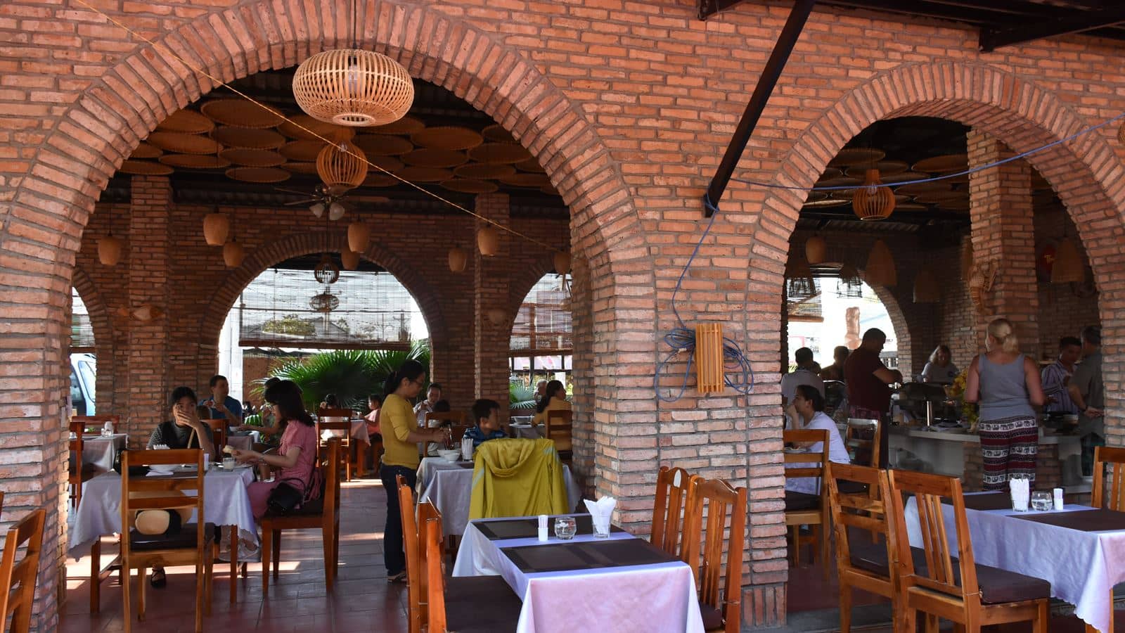 restaurants-main-restaurant