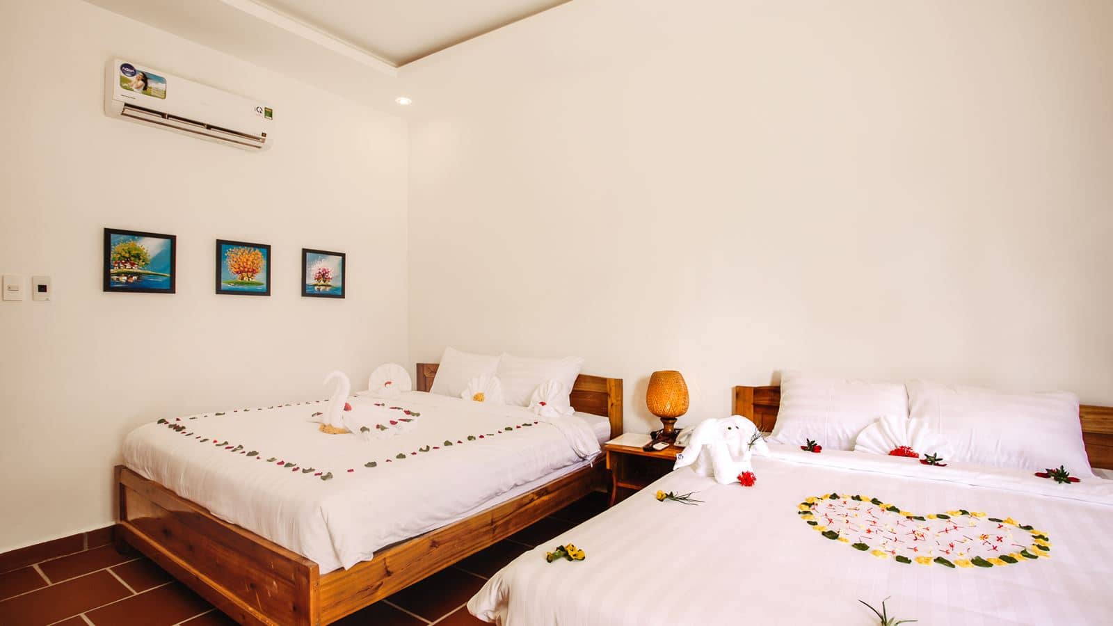 rooms-deluxe-family-garden-view