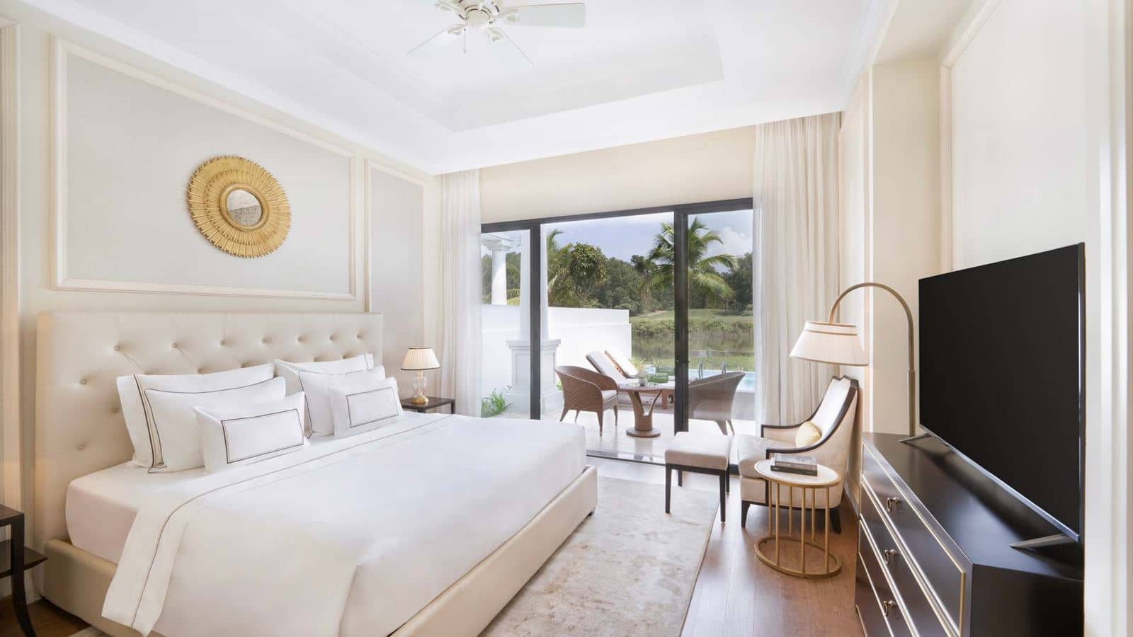 rooms-1bedroom-villa-lake-view-with-private-pool-no-extra-bed