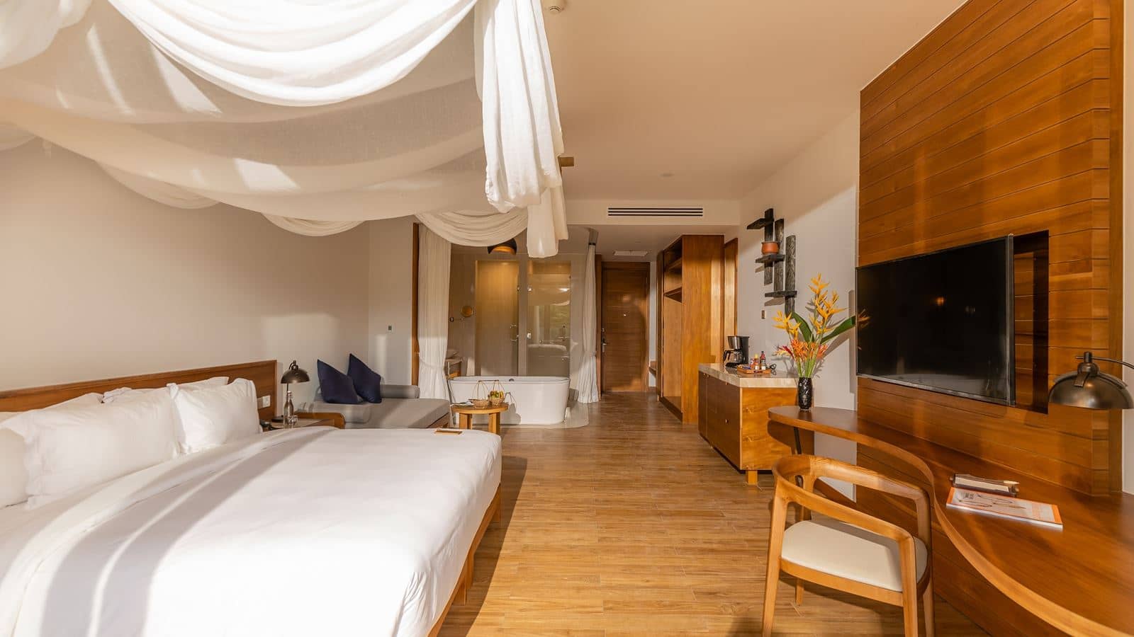 rooms-deluxe-garden-view