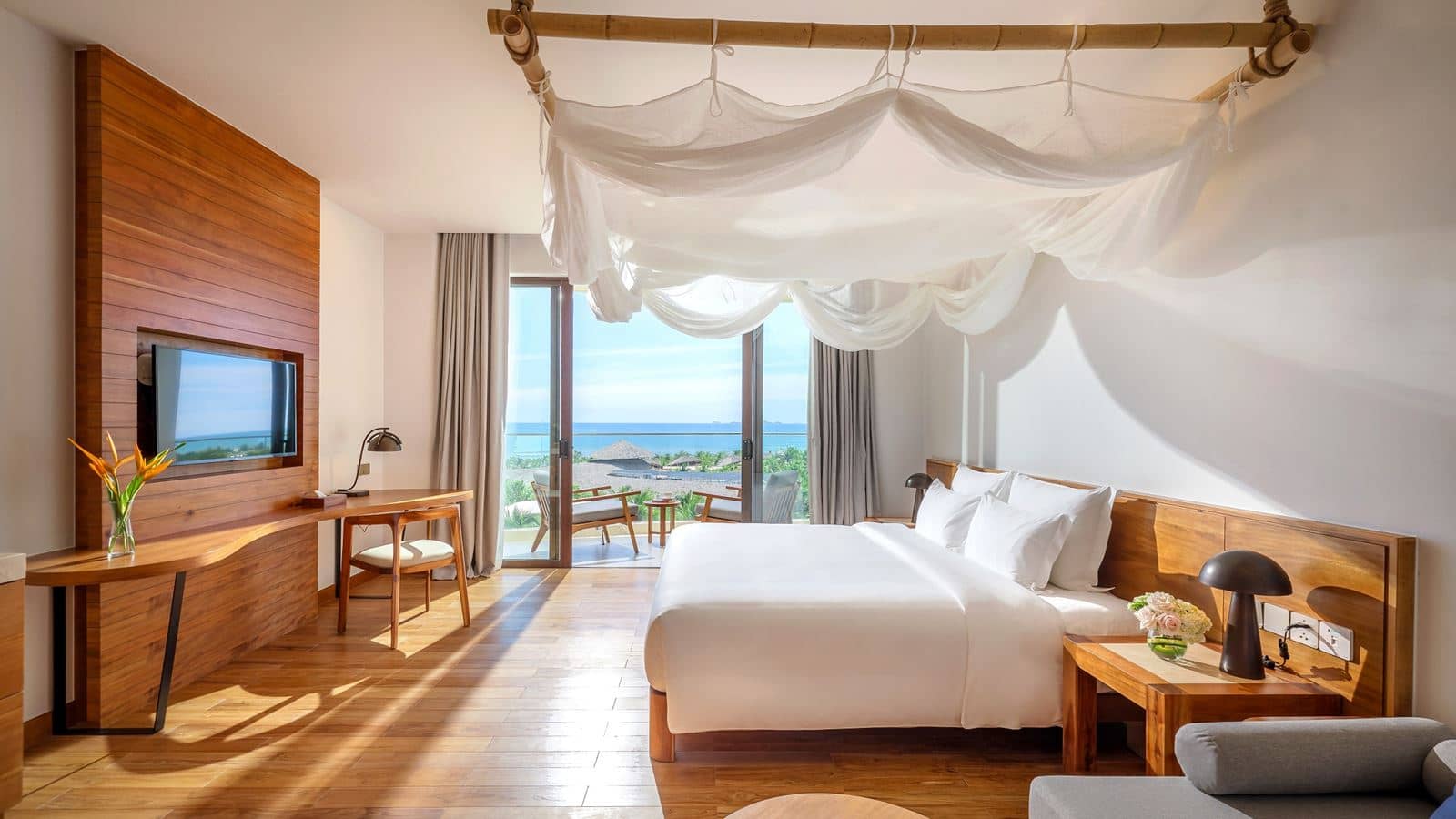 rooms-deluxe-sea-view