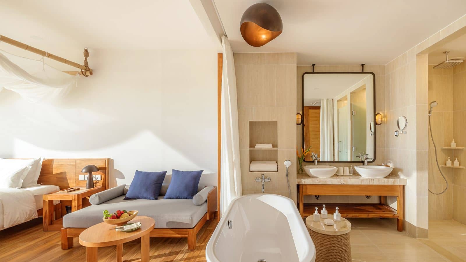 rooms-deluxe-sea-view