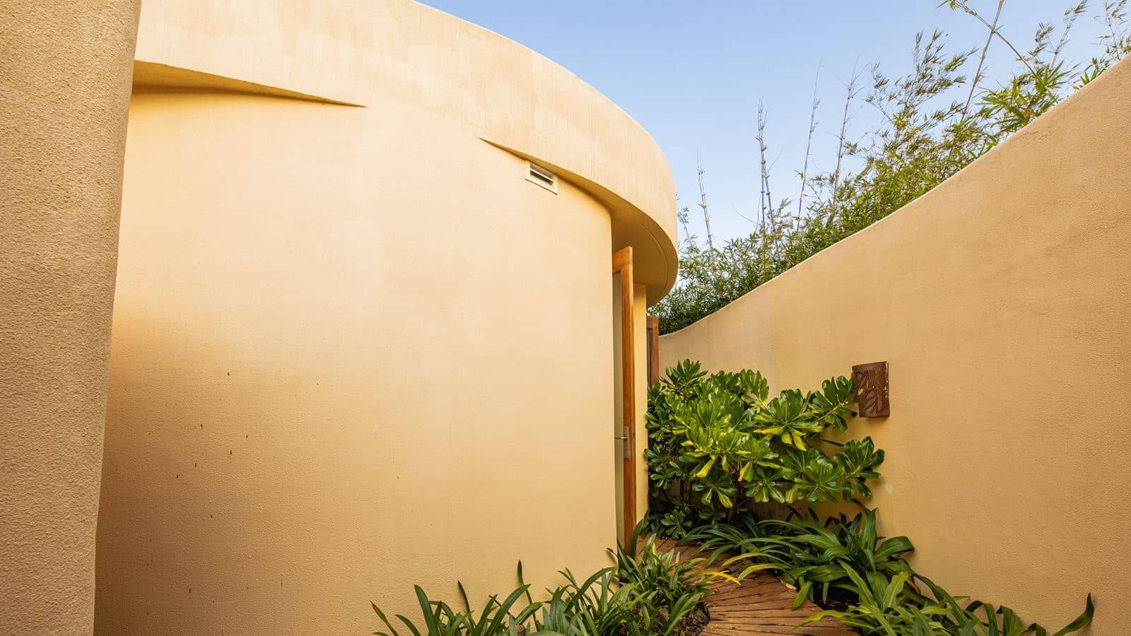 rooms-2bedroom-beach-front-pool-villa-child-without-extra-bed