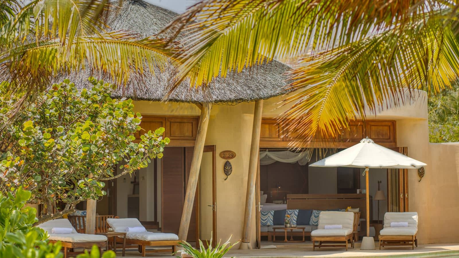 rooms-2bedroom-beach-front-pool-villa-child-without-extra-bed