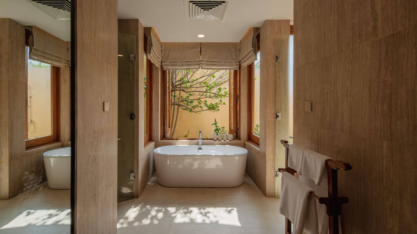 rooms-2bedroom-beach-front-pool-villa-child-without-extra-bed
