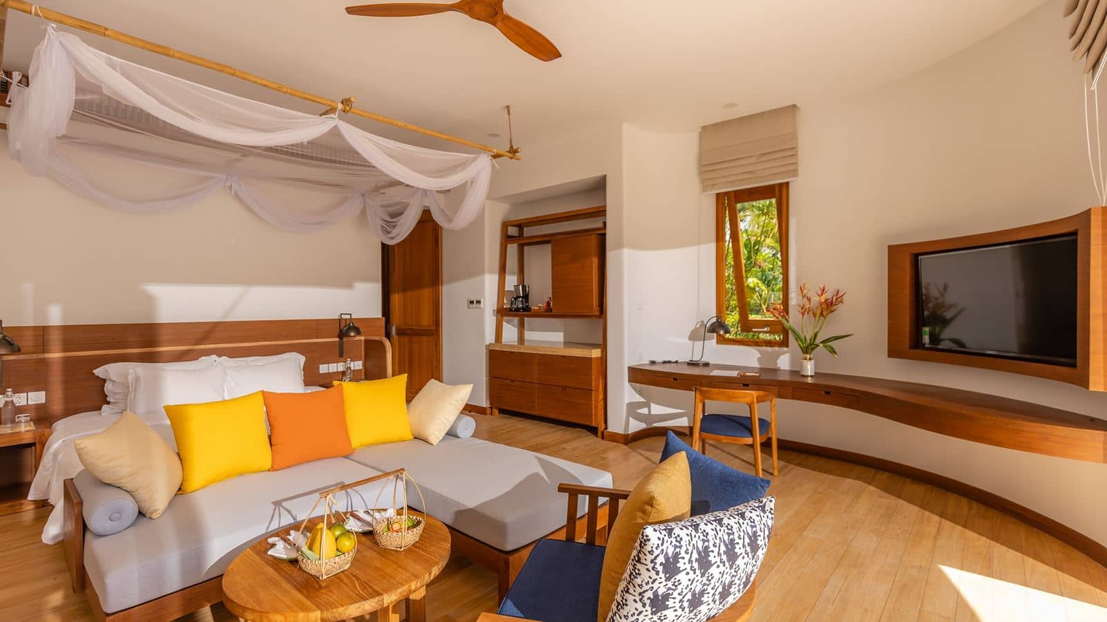 rooms-4bedroom-beach-front-pool-villa-child-without-extra-bed