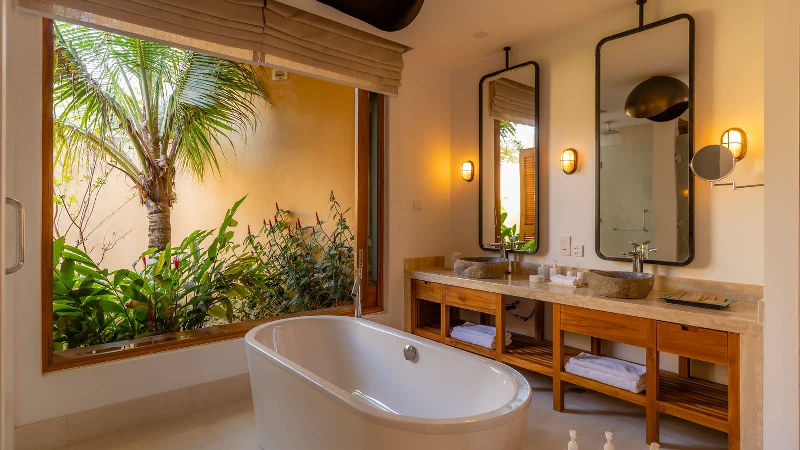 rooms-1bedroom-beach-front-pool-villa-child-without-extra-bed