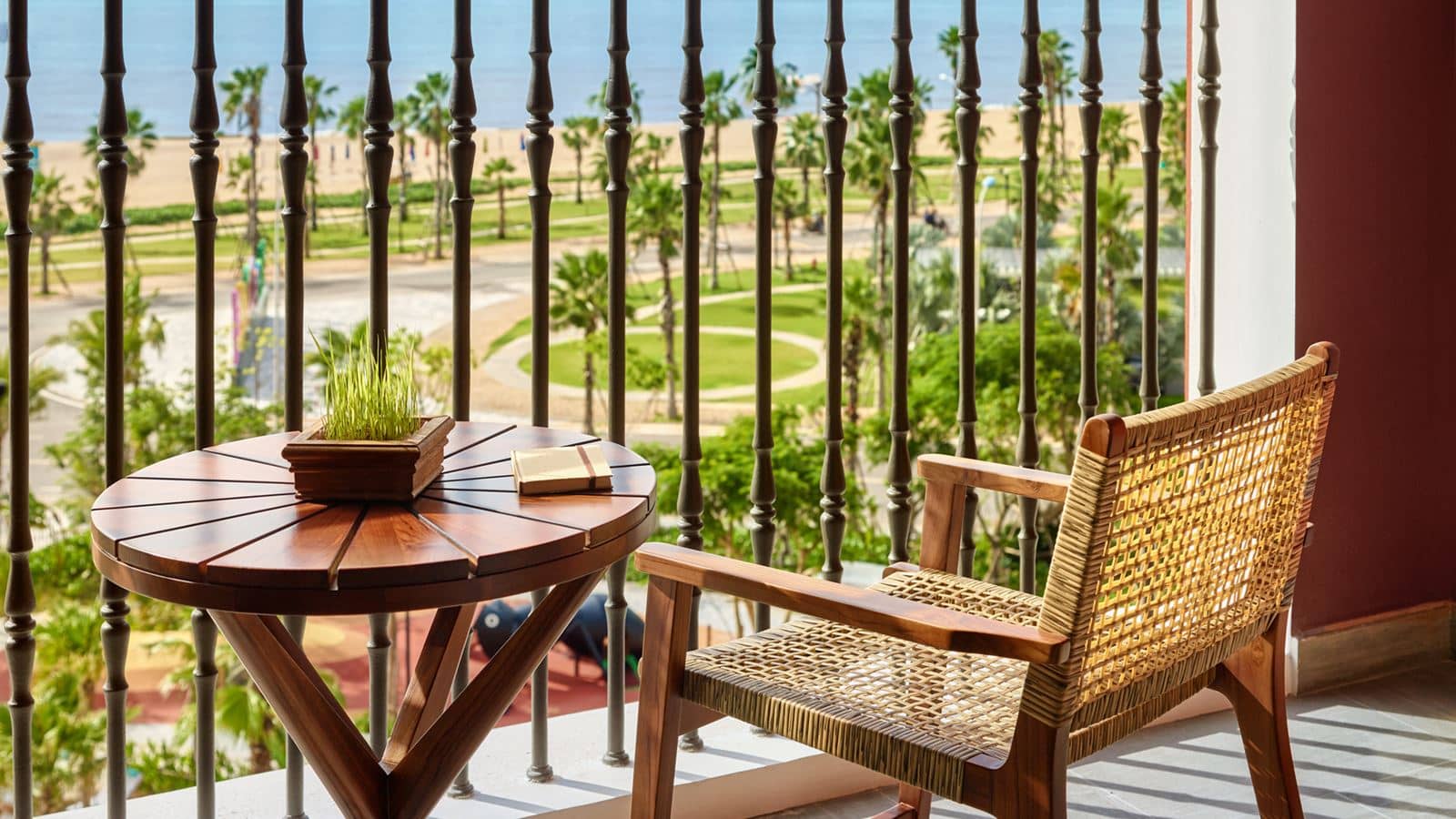 rooms-executive-with-seaview