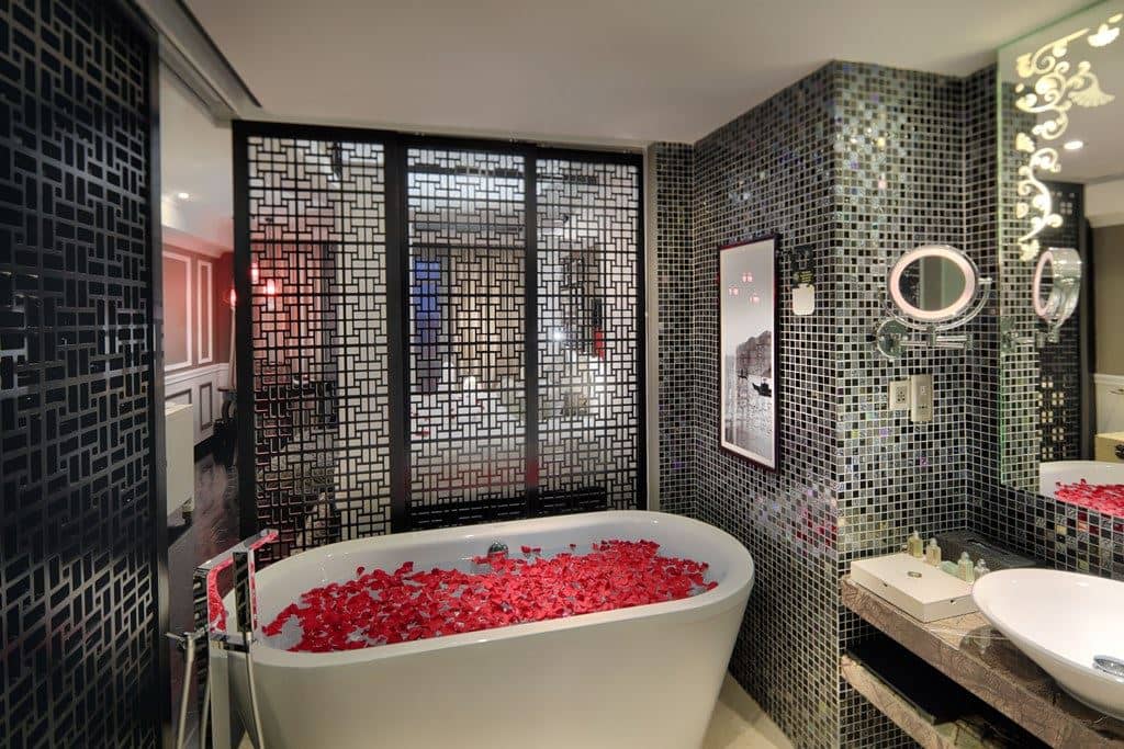 rooms-deluxe-room