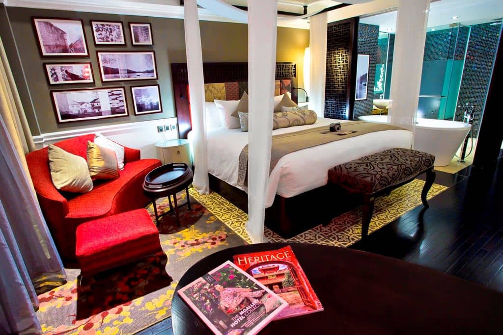 rooms-deluxe-room