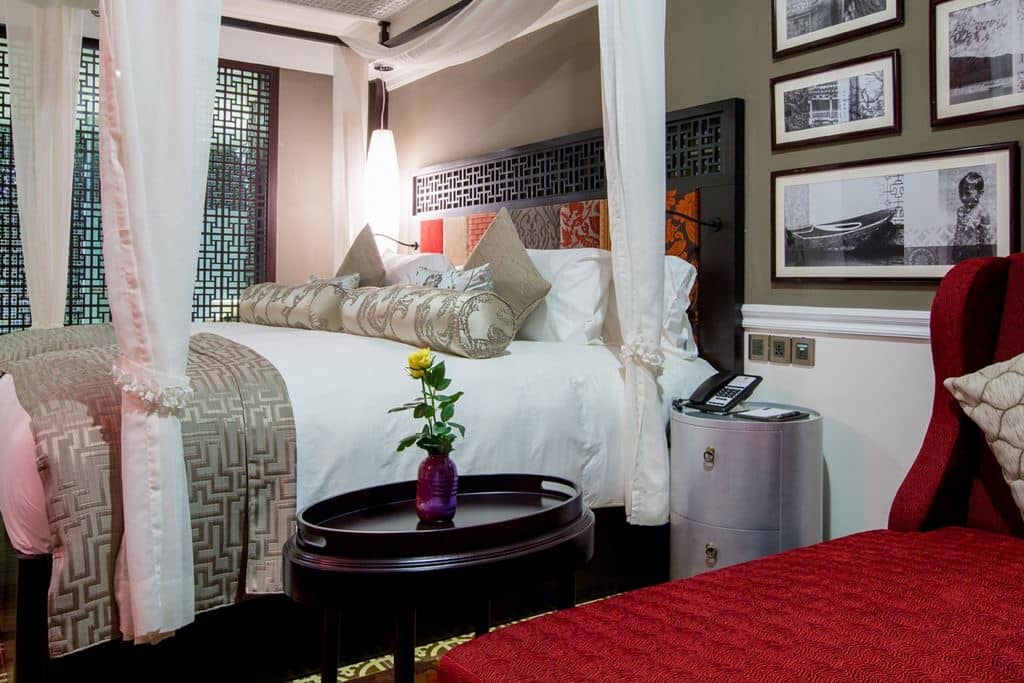 rooms-deluxe-room