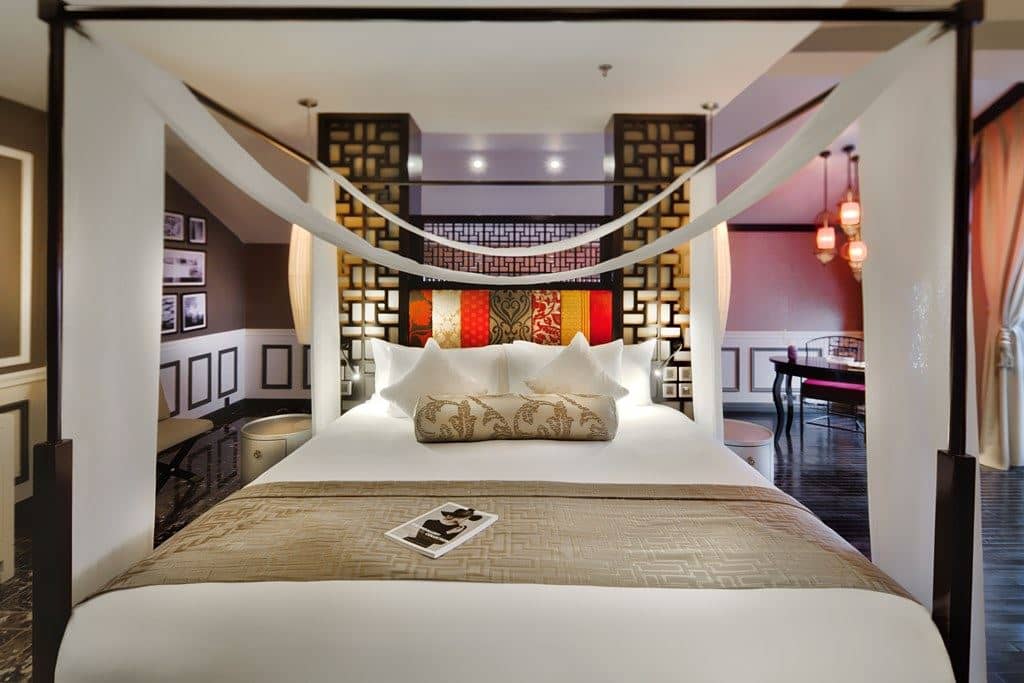 rooms-deluxe-suite